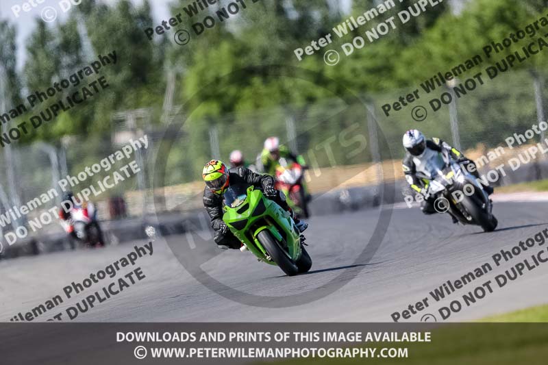 donington no limits trackday;donington park photographs;donington trackday photographs;no limits trackdays;peter wileman photography;trackday digital images;trackday photos